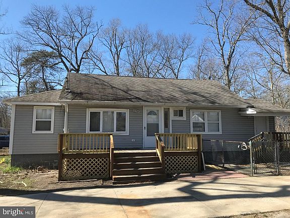 2nd image of 114 Garden Ave