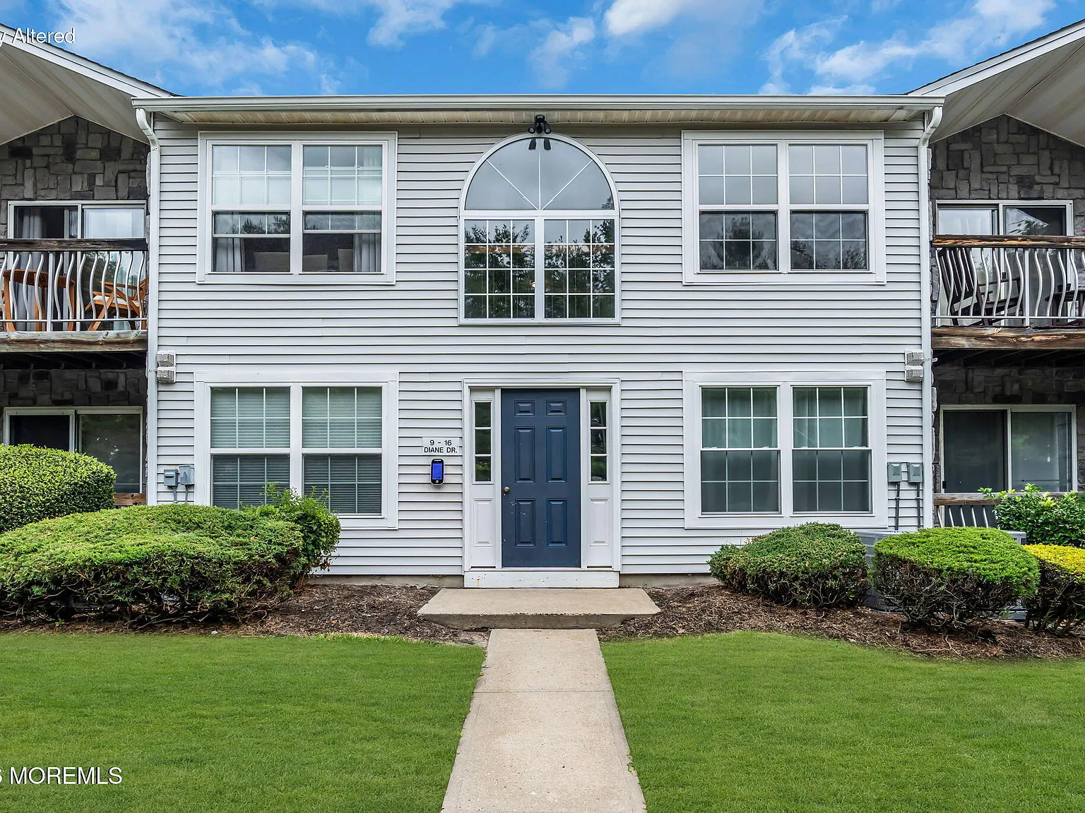 1 bed, 920 sqft, $2,600 — Photo 2