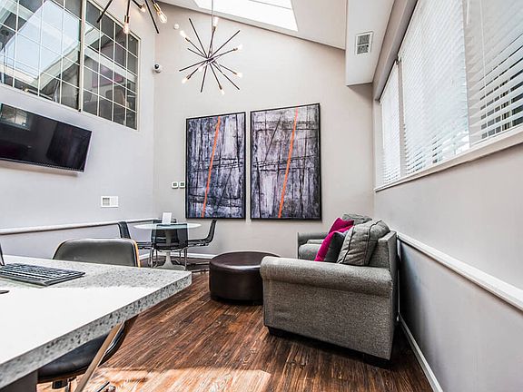 3rd image of 2800 Windsor Dr #2744208