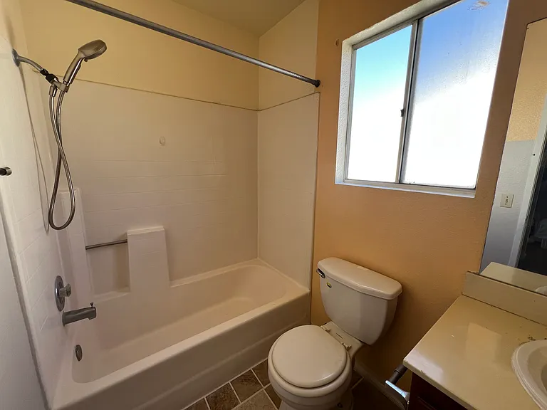 2021 Manzana Way — Photo 17