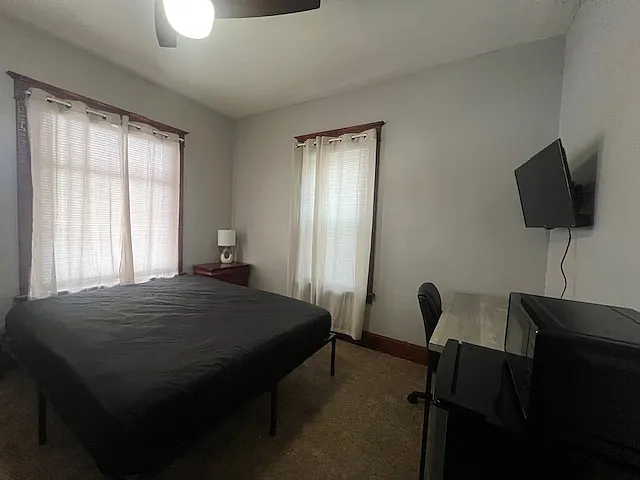 Bedroom - 1M - Main floor with private entrance