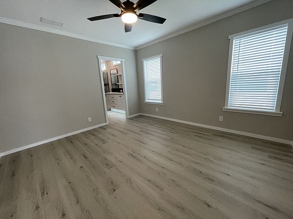 4th image of 44 Esper Ct #195
