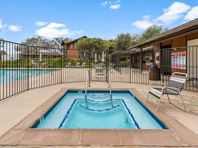 2524 Ocean Cove Dr — Photo 33