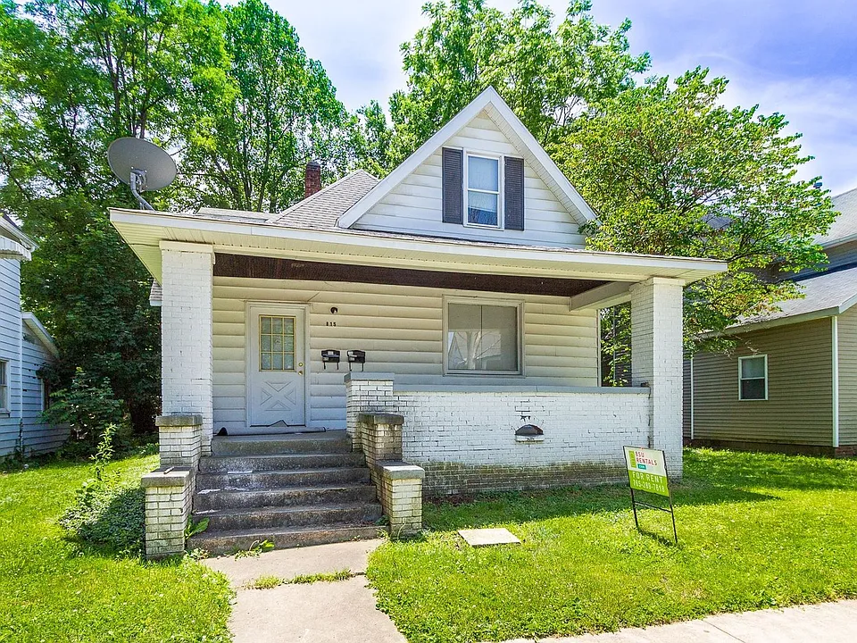 815 & 817 W University Ave