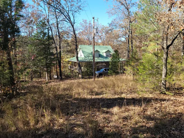 207 Ridge Rd, Hardy, AR 72542