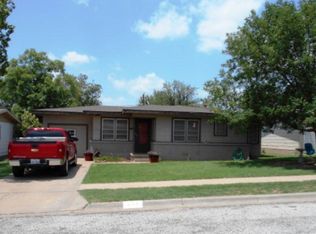 211 36th Pl, Snyder, TX 79549