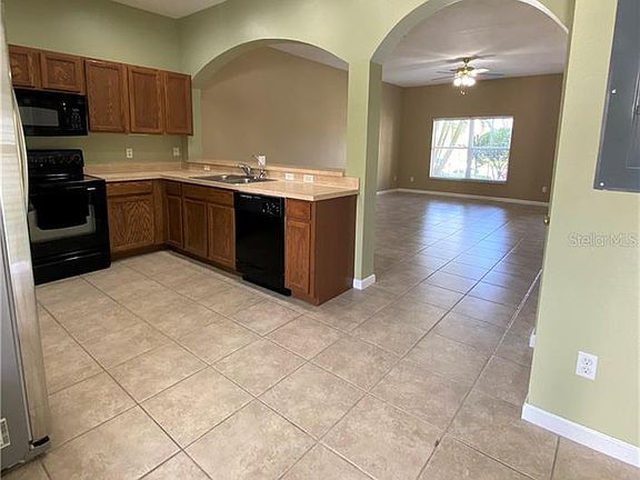3rd image of 9123 Hunters Mill Dr