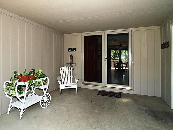 2nd image of 12734 Portland Cir