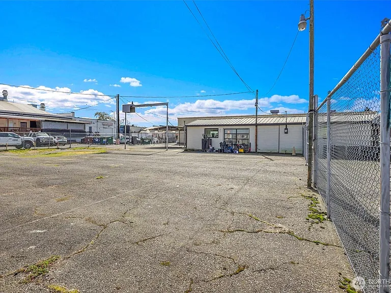 Fully Fenced with 3 Gates