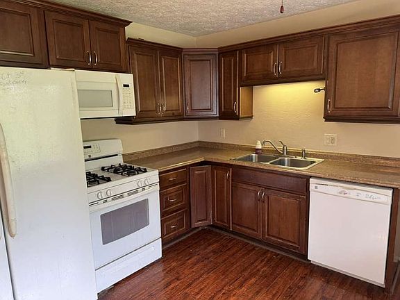 5th image of 6673 Emerald Ave