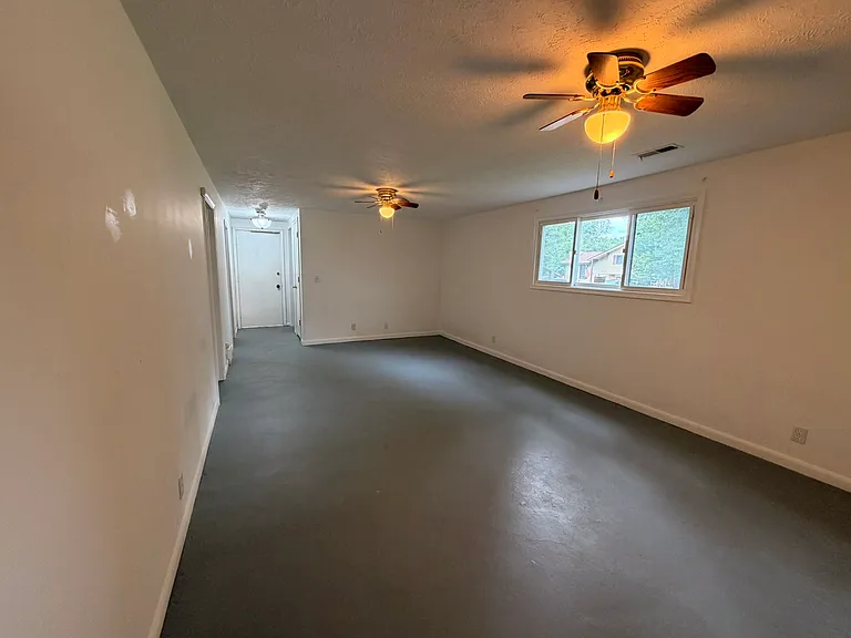 2307 Brighton Dr — Photo 30
