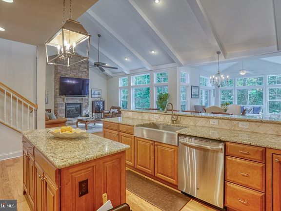 4th image of 37180 Sheepscot Rd