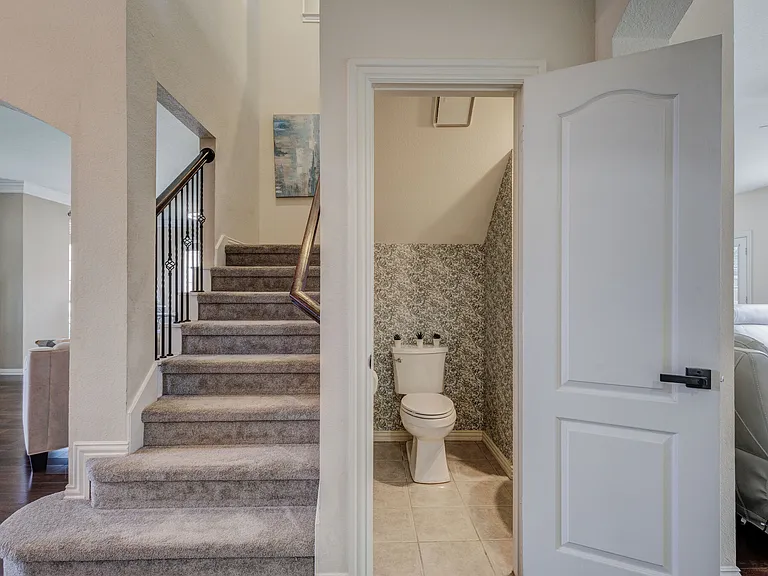 2816 Lakehollow Ln — Photo 22