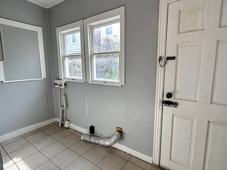 6158 Wheeler St — Photo 11