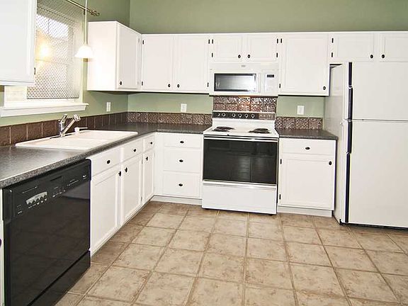 4th image of 7819 Harcourt Springs Ct