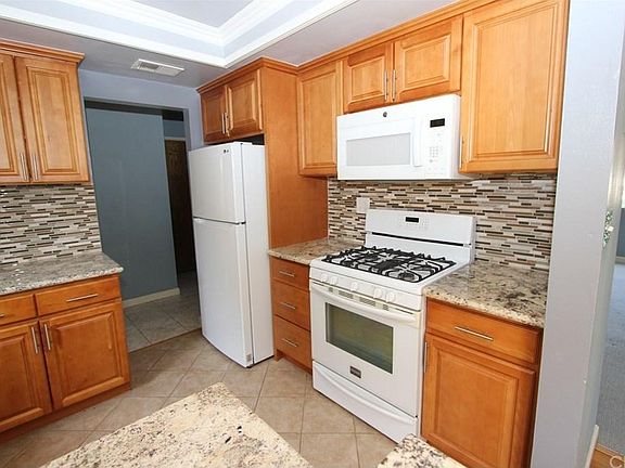 Kitchen- all new white appliances including refrigerator, st