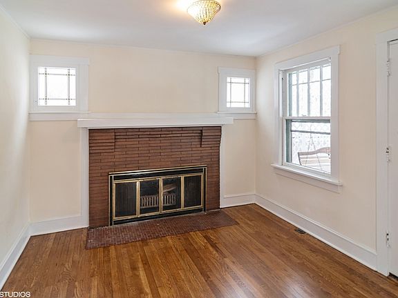 2nd image of 632 Home Ave