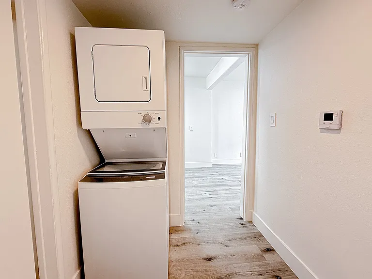 4528 Murietta Ave #11A — Photo 12