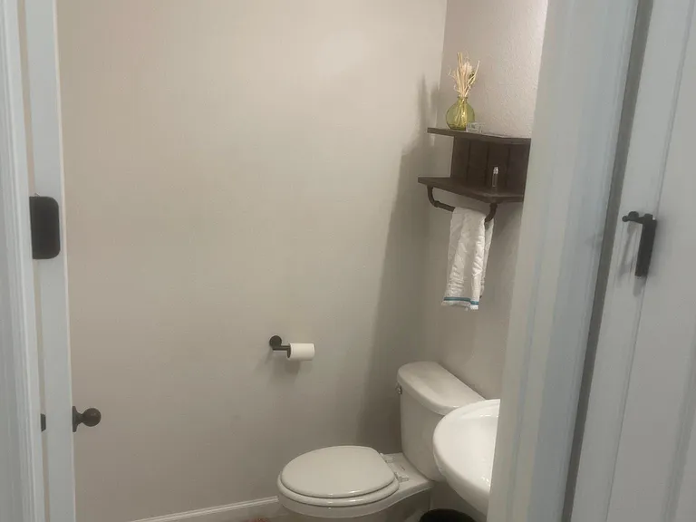 1218 Forest Gate Cir — Photo 13