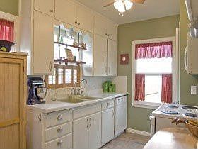 2nd image of 2822 Devereaux Way