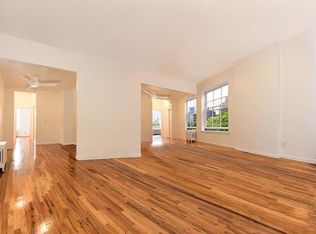 320 W 17th St, New York, NY 10011