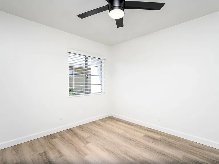 Antone Apartments — Photo 17