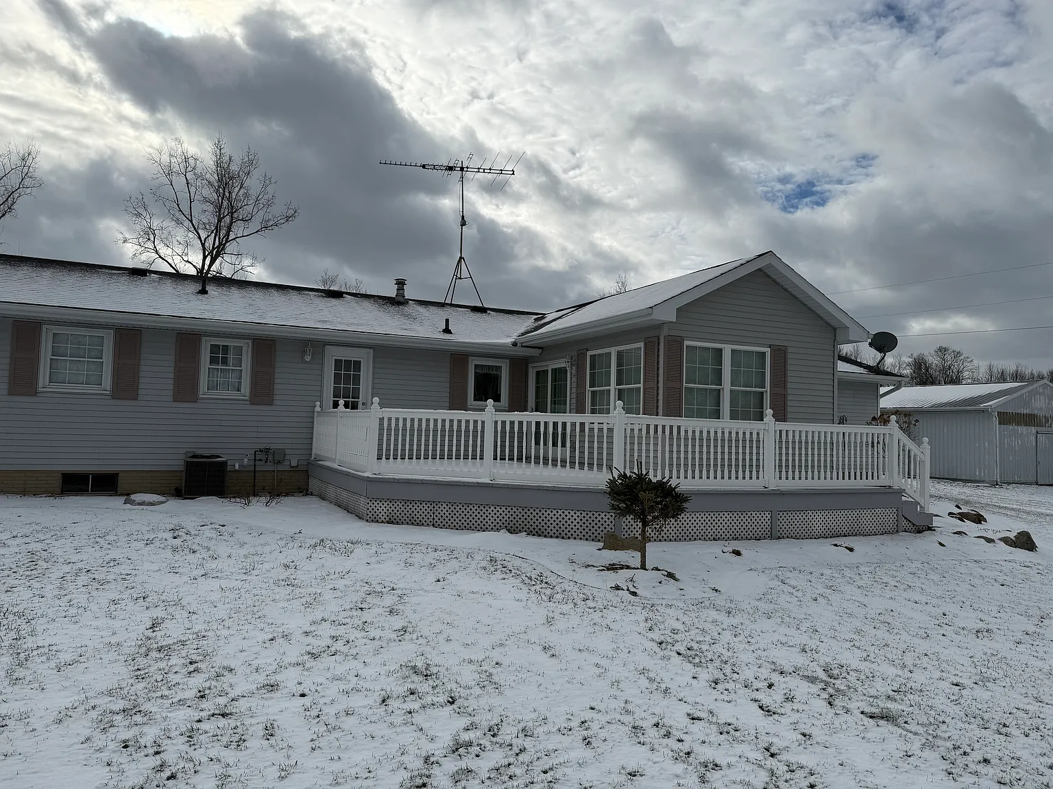 3 bed, 1.5 bath, 1232 sqft, $1,900 — Photo 4