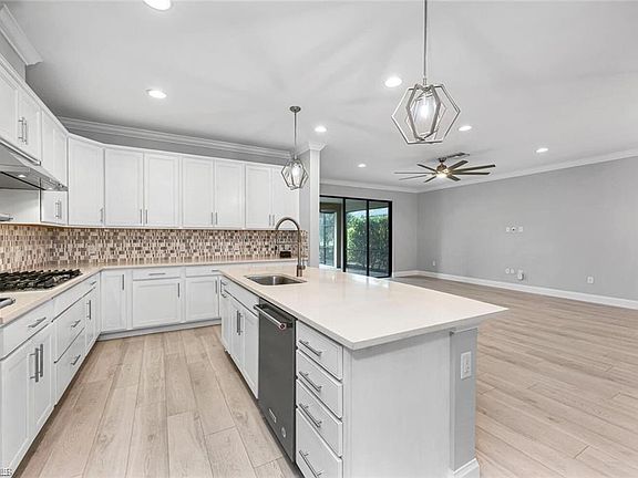 3rd image of 16273 Borelle CIR