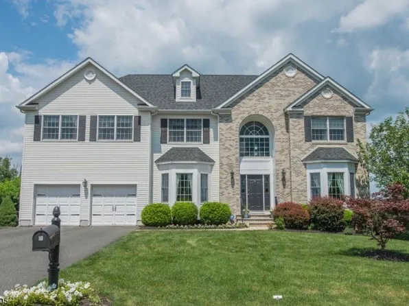 2 Magestro Ct, Budd Lake, NJ 07828