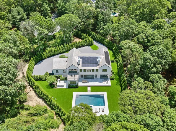 23 Peach Farm Ln, East Hampton, NY 11937