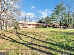 303 Colebrook Rd, Fredericksburg, VA 22405