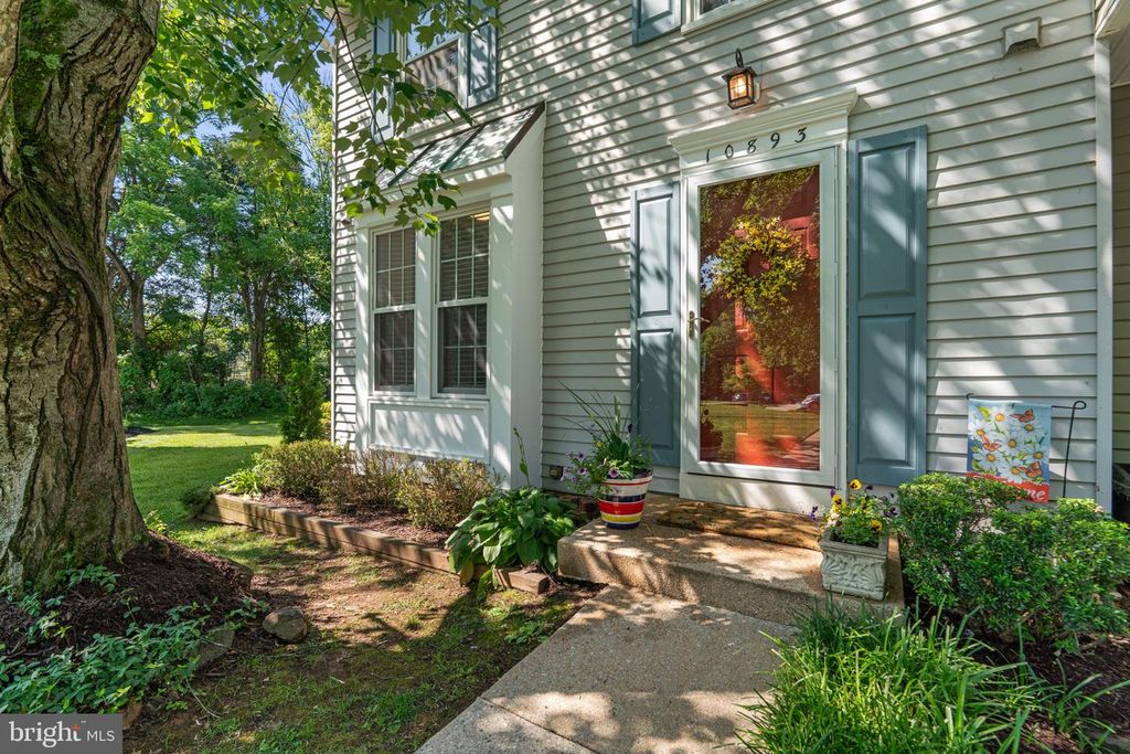 10893 Olde Woods Way, Columbia, MD - View 4