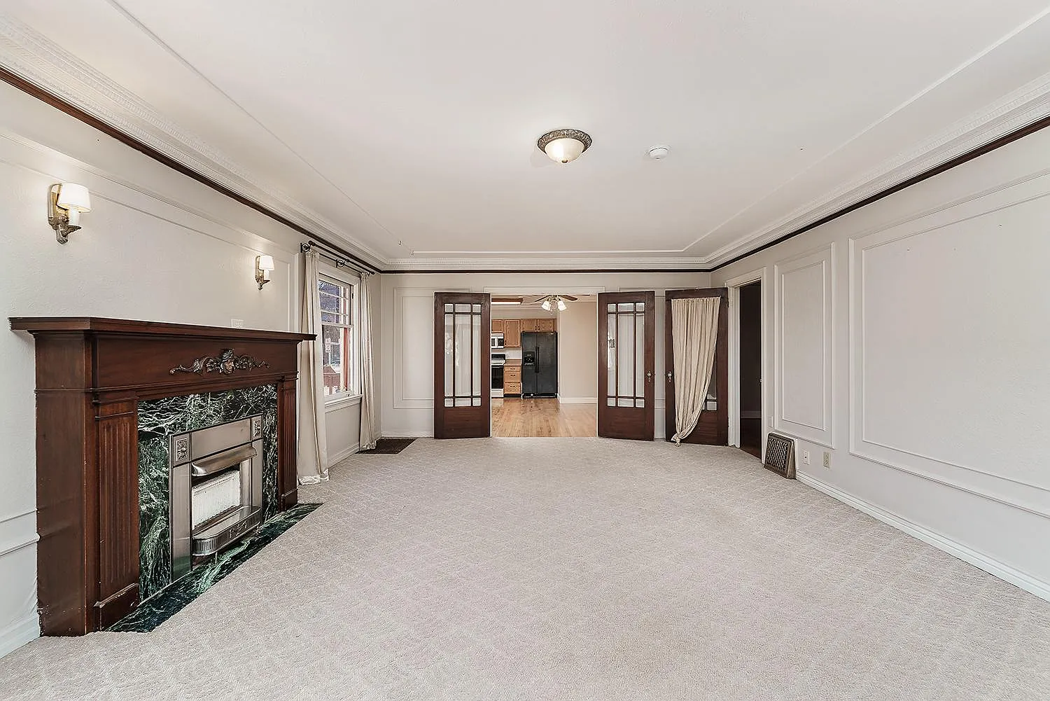 32 Clark Ave — Photo 4