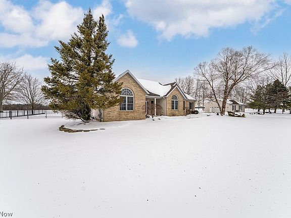 2nd image of 41341 Ravines Edge Way