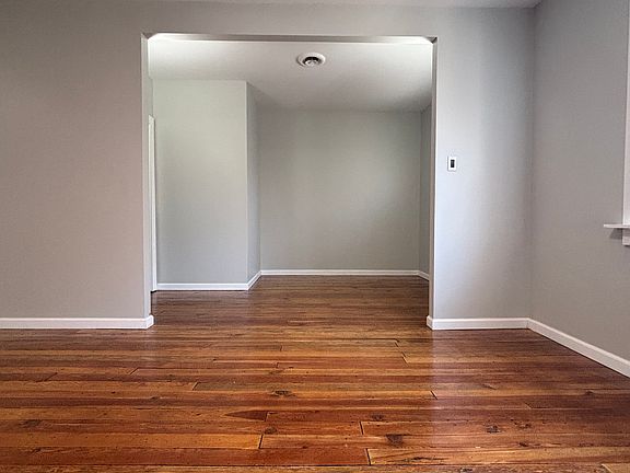 4th image of 270 Grote St #2