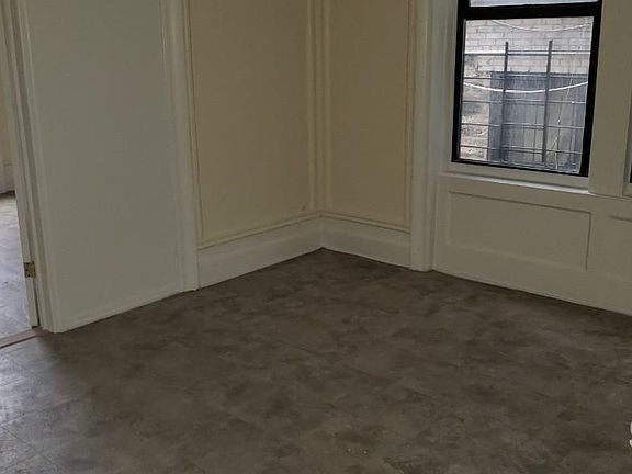 4th image of 2321 Southern Blvd APT 3C