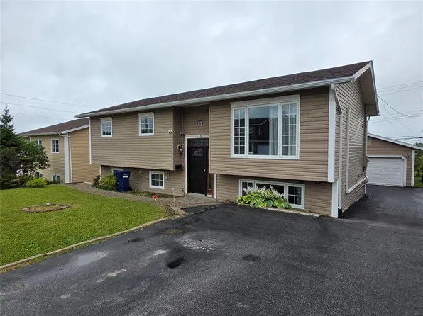 35 Carberrys Road, Corner Brook, NL A2H7J3
