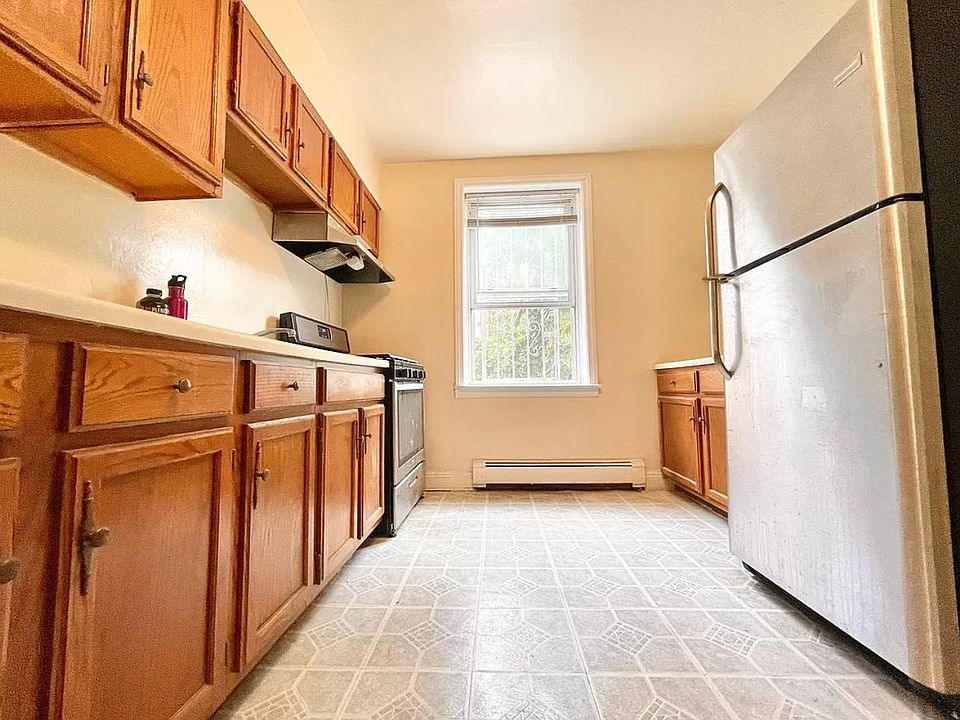 1st image of 3918 208th St APT 1A