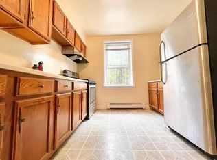 3918 208th St APT 1A, Bayside, NY 11361