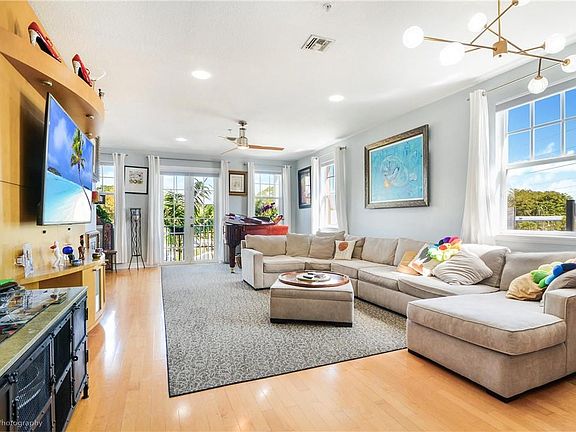 2nd image of 2378 Wilton Drive #2378