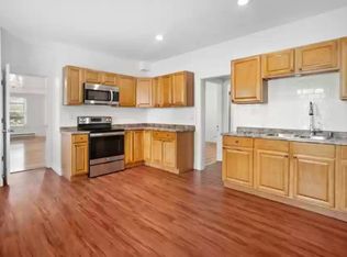 40 Orchard St FLOOR 1, Chicopee, MA 01013