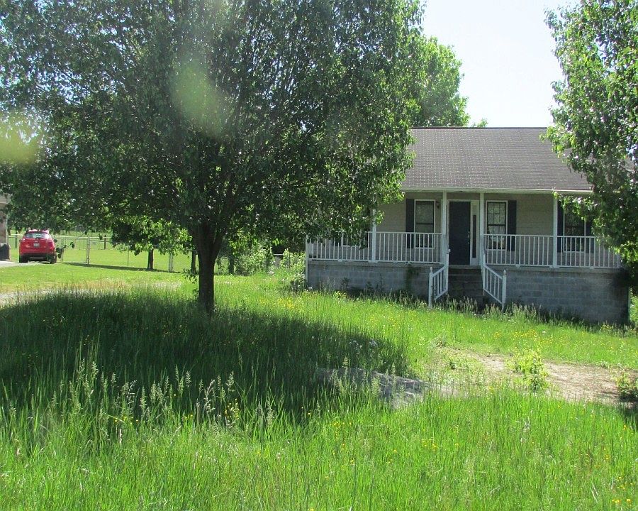 2nd image of 166 Mill Creek Ln