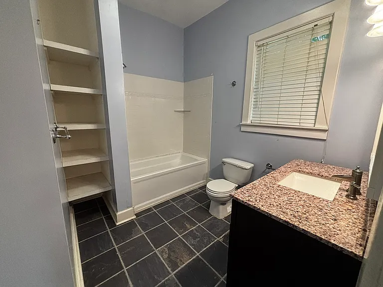 On-suite bath
