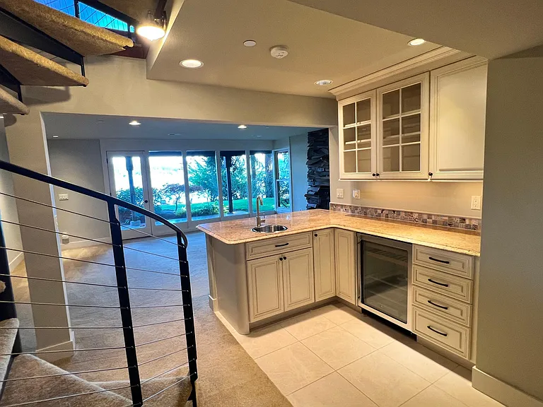 366 W Lake Sammamish Pkwy NE — Photo 18