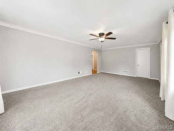 5th image of 4131 Old Alton Rd