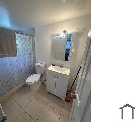 5th image of 1621 NW 16th St APT 5