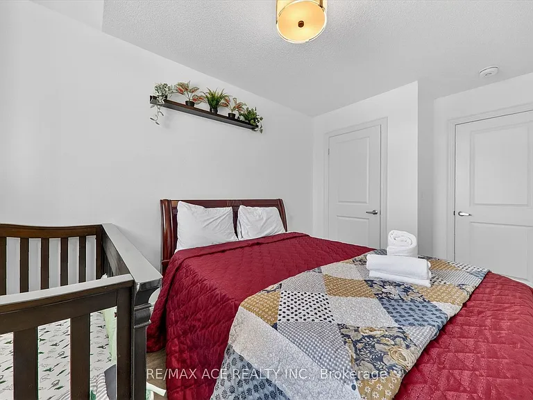 171 Snowbridge Way #26 — Photo 27
