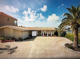 360 Palm Is NE, Clearwater, FL 33767