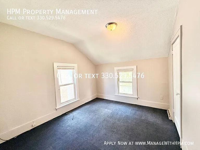 2202 Brownlee Ave NE — Photo 20