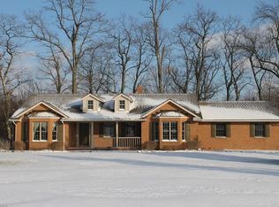 8211 Hubbard Valley Rd, Seville, OH 44273